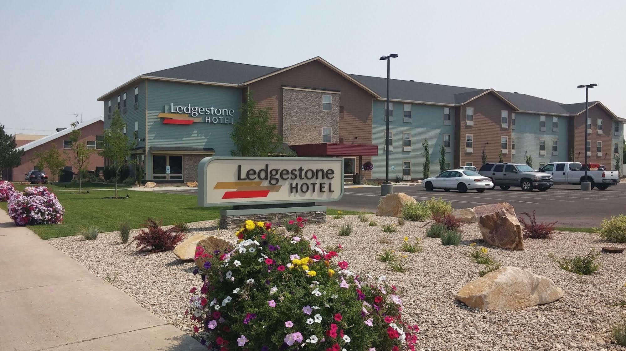 Ledgestone Hotel Vernal Eksteriør billede
